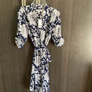 Mock neck shirtdress, with tie waist belt.